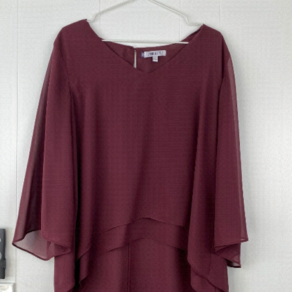 Jennifer Lopez sheer/semi-sheer flowy blouse size L